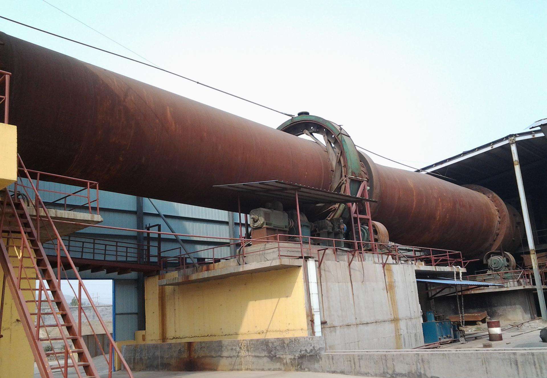 噴涂耐磨耐火可塑料與傳統耐磨耐火可塑料的性能對比